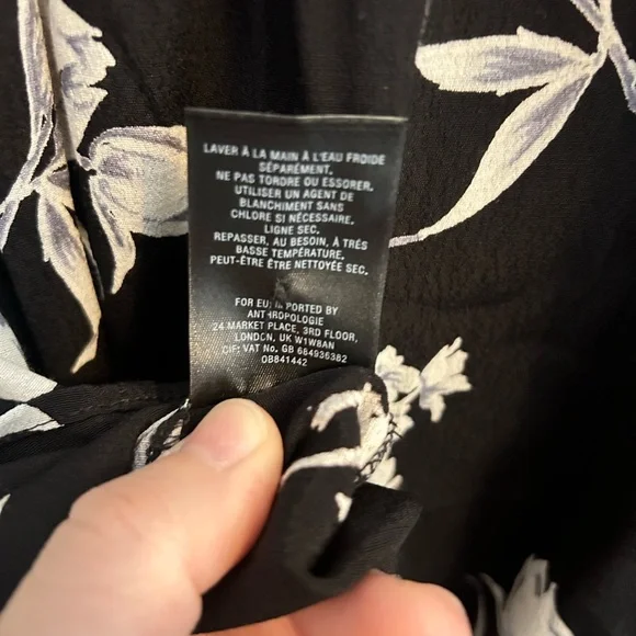 Maeve by Anthropologie • Black Floral Adagio Ruffle Button Top Tie Neck Sz Small - Picture 9 of 10